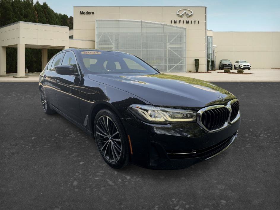 Used 2021 Black Sapphire Metallic BMW 540i image 3