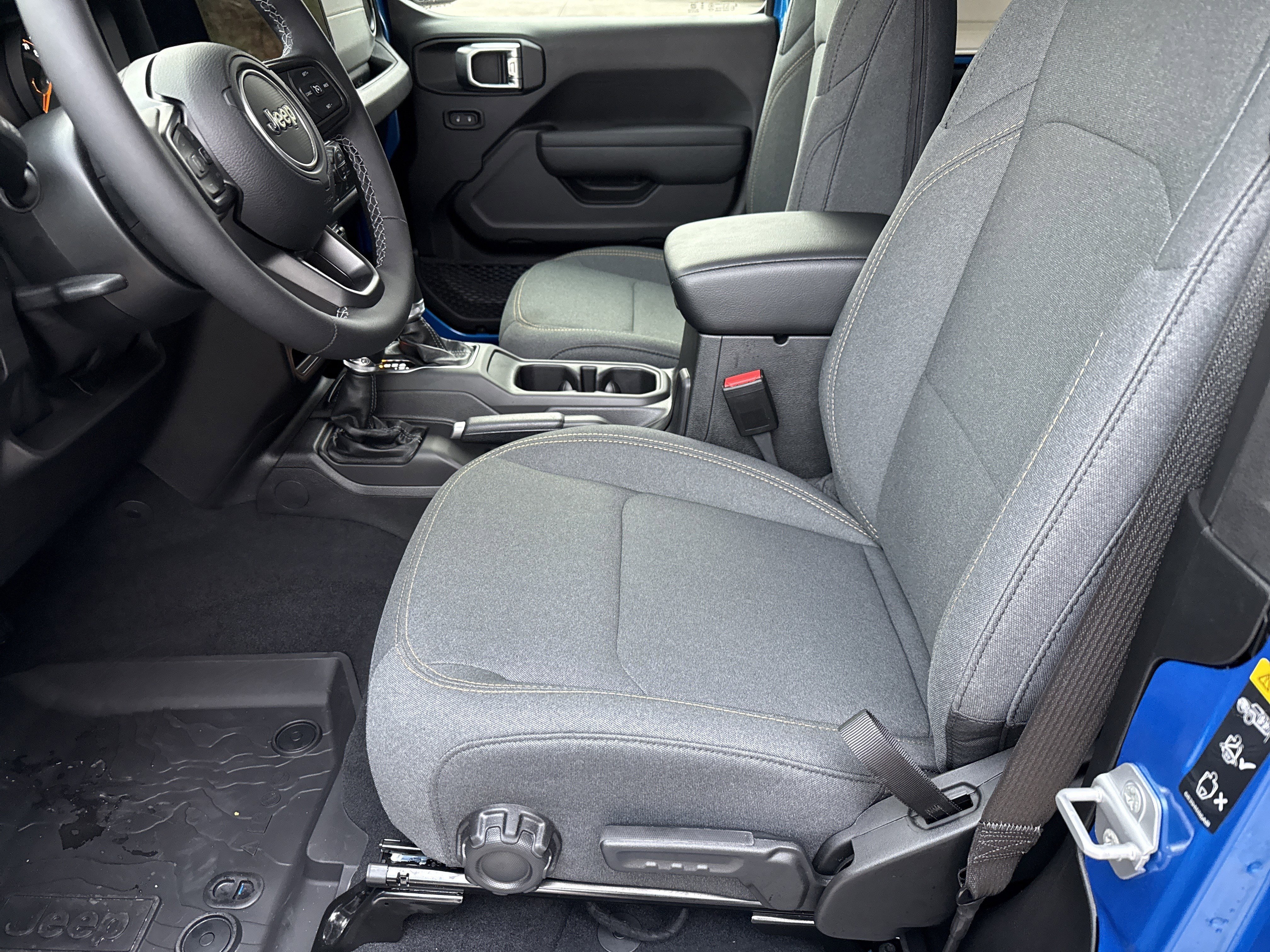 New 2026 Hydro Blue Pearlcoat Jeep Sport S image 9