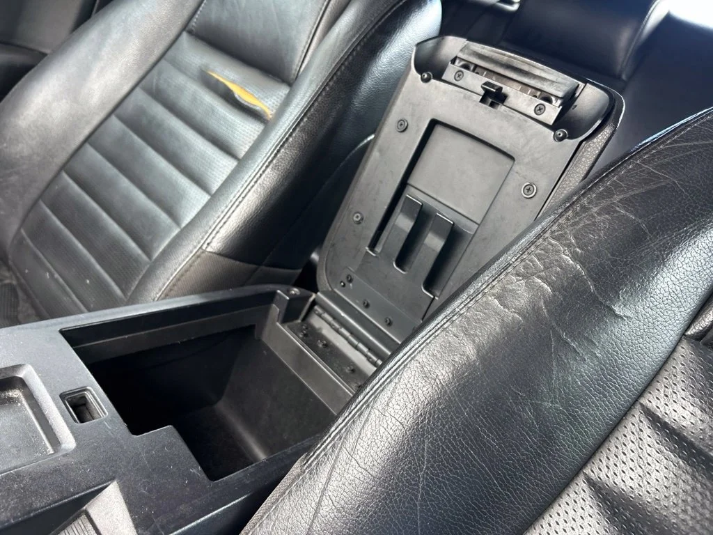 Used 2006 Black Clearcoat Ford  image 30