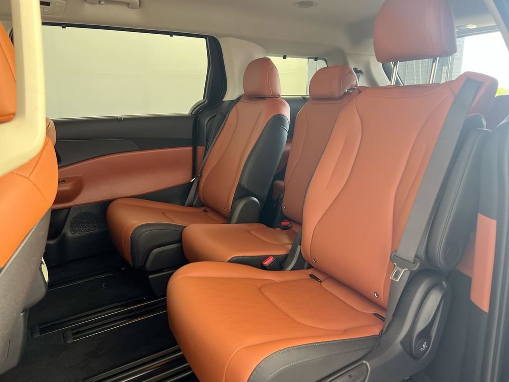 New 2026 Deep Chroma Blue Kia EX image 27