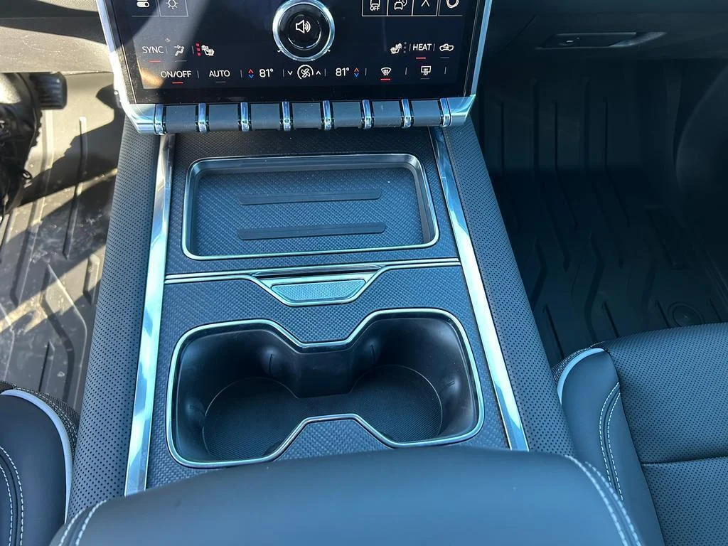 New 2026 G42/White GMC Standard Range Elevation image 11