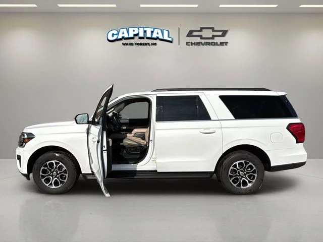 Used 2024 White Ford XLT image 13