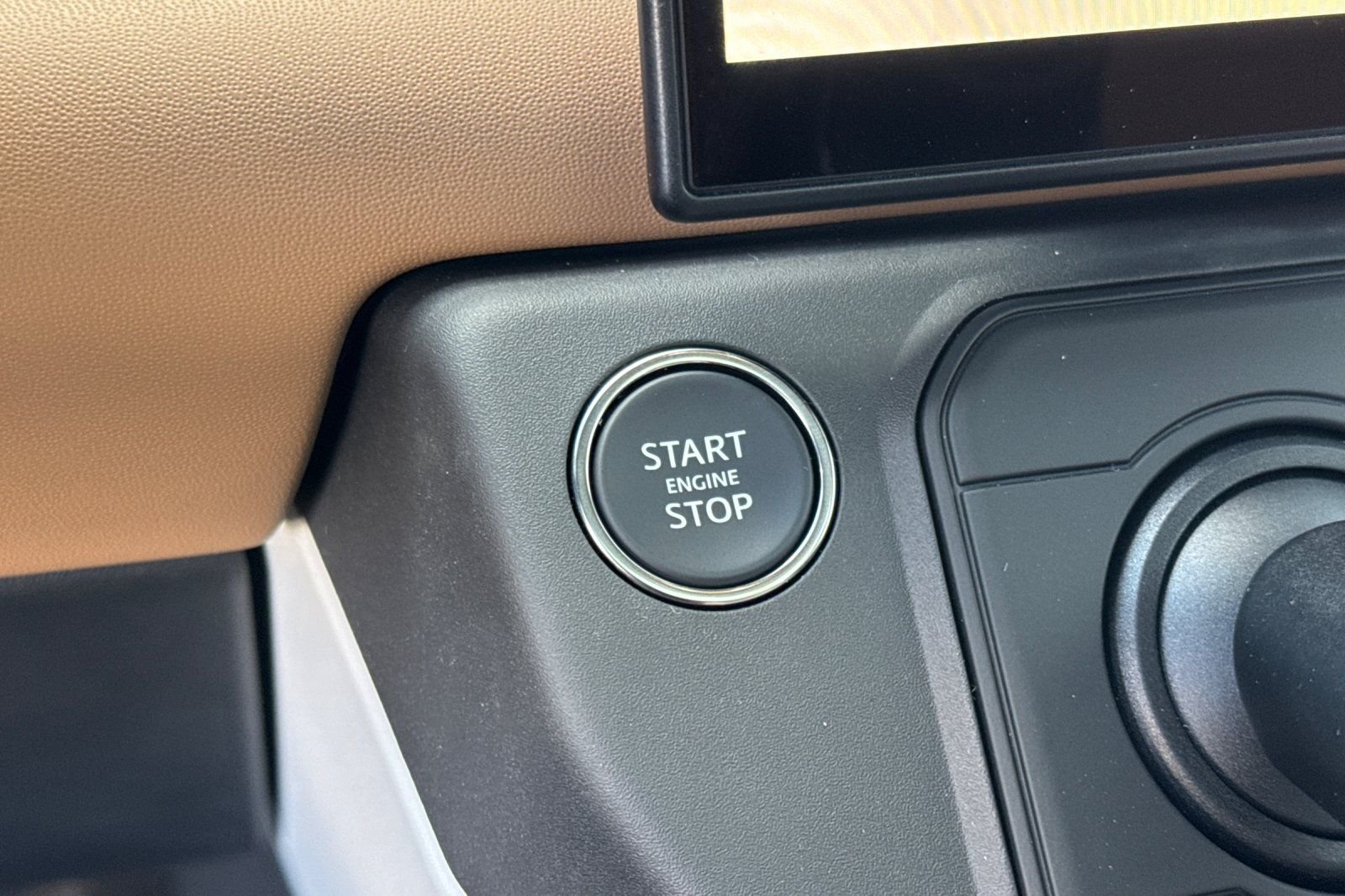 2026 Land Rover Defender X-Dynamic SE - Photo 26