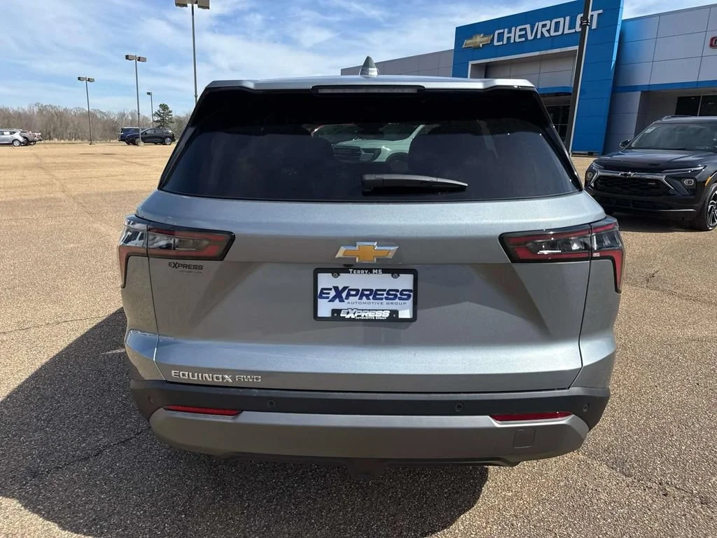 2026 Chevrolet Equinox LT - Photo 10