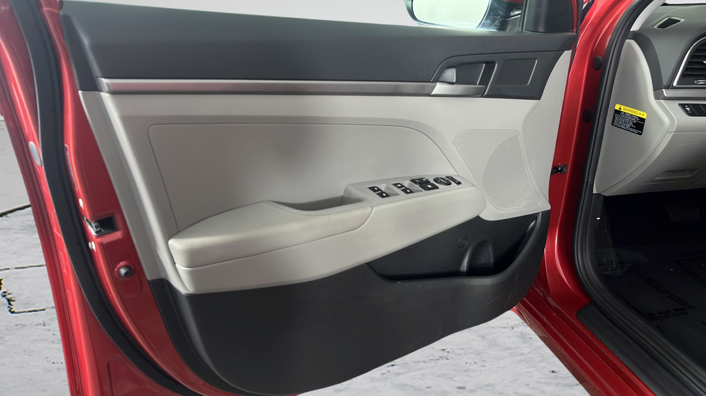 2018 Hyundai Elantra SE - Photo 13