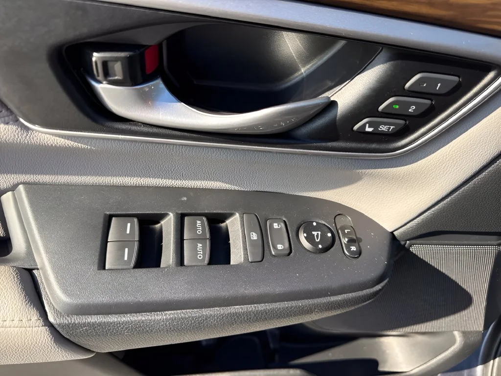 Used 2019  Honda Touring image 26