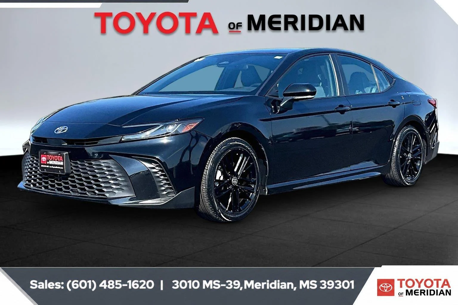 Used 2025 Midnight Black Metallic Toyota SE (Natl) image 10