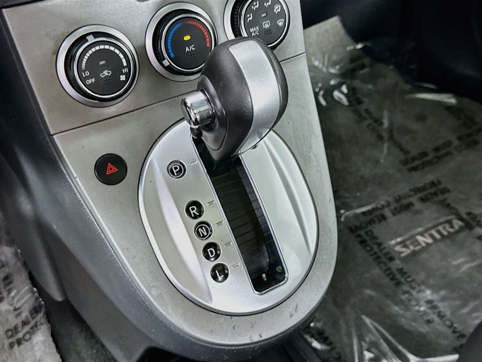 Used 2011 Super Black Metallic Nissan 2.0 SL image 18