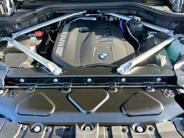 New 2027 White BMW xDrive40i image 25