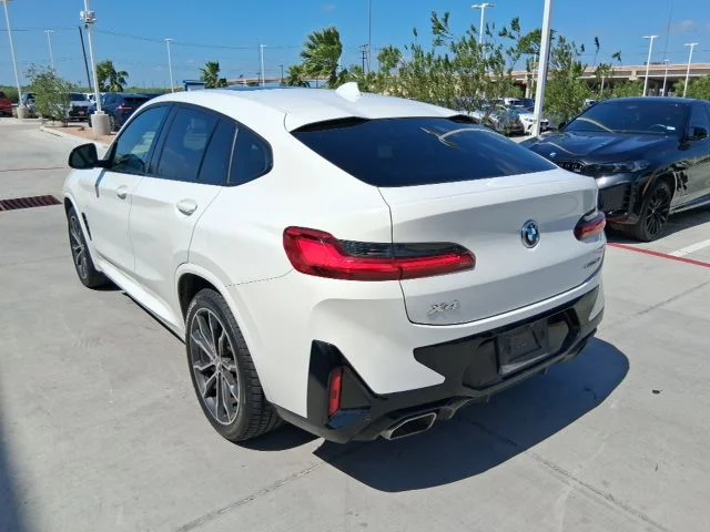 Used 2024 White BMW xDrive30i image 4