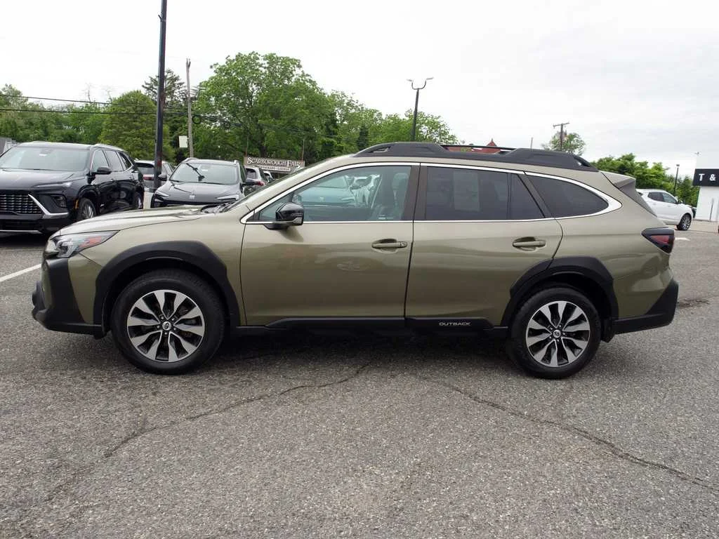 2023 Subaru Outback Limited - Photo 11