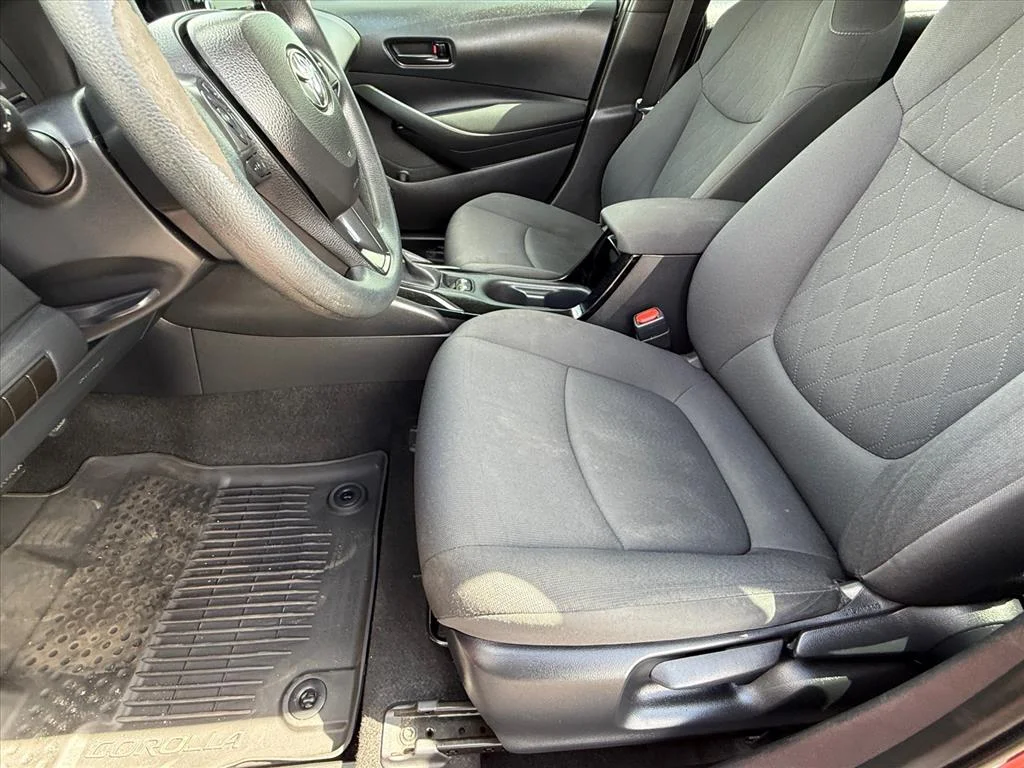 Used 2022 Red Toyota LE image 13