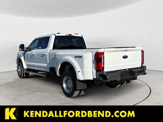 Used 2025 White Ford Lariat image 3