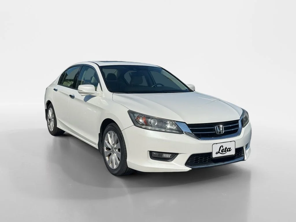 Used 2014 White Orchid Pearl Honda EX-L image 2