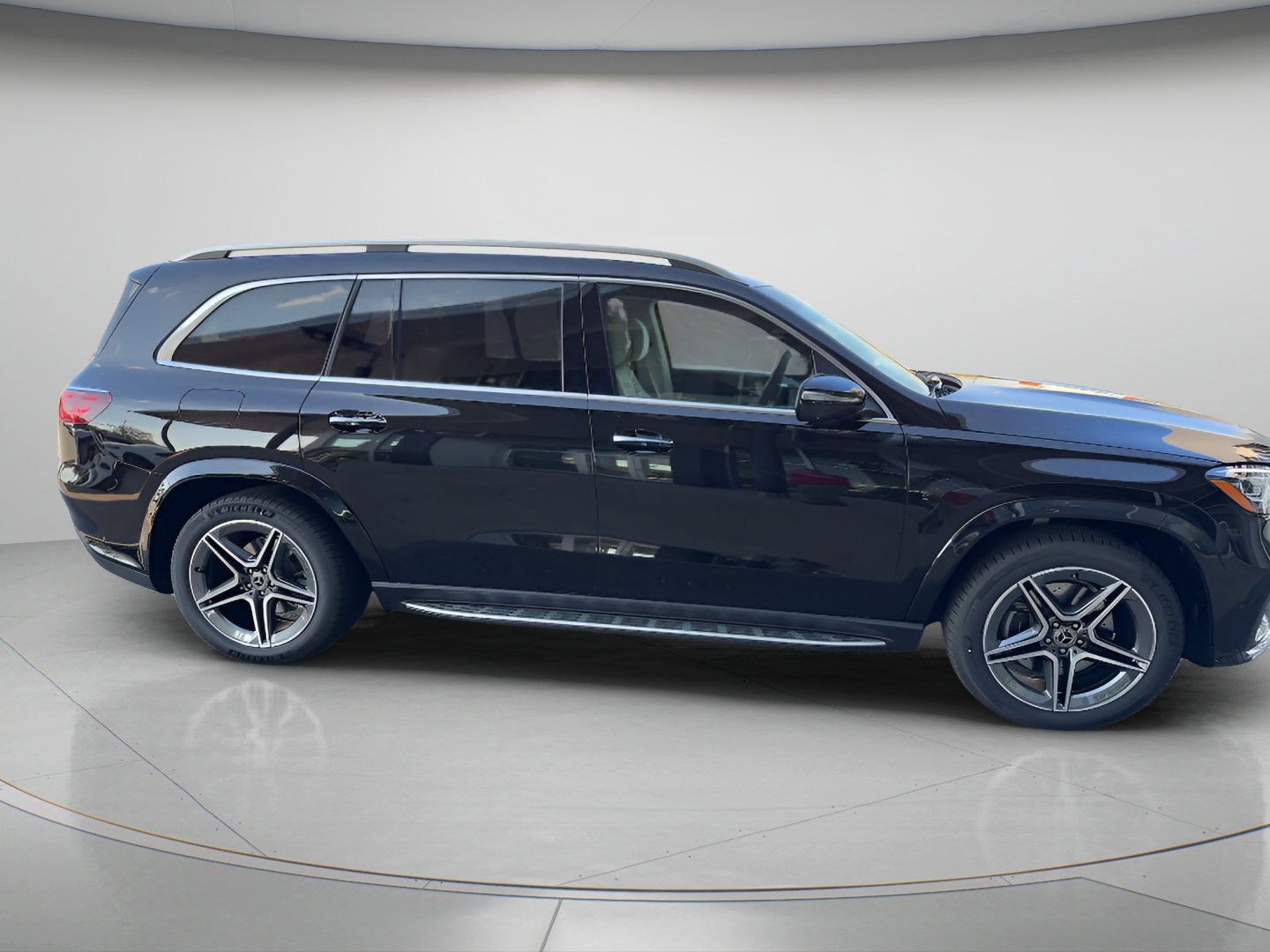 Certified Used 2026 Obsidian Black Metallic Mercedes-Benz GLS 450 image 6