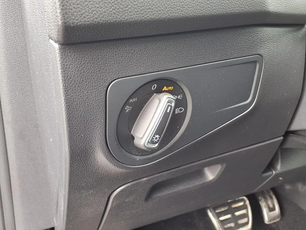 Certified Used 2022 Atlantic Blue Metallic Volkswagen 2.0T SEL R-Line image 12