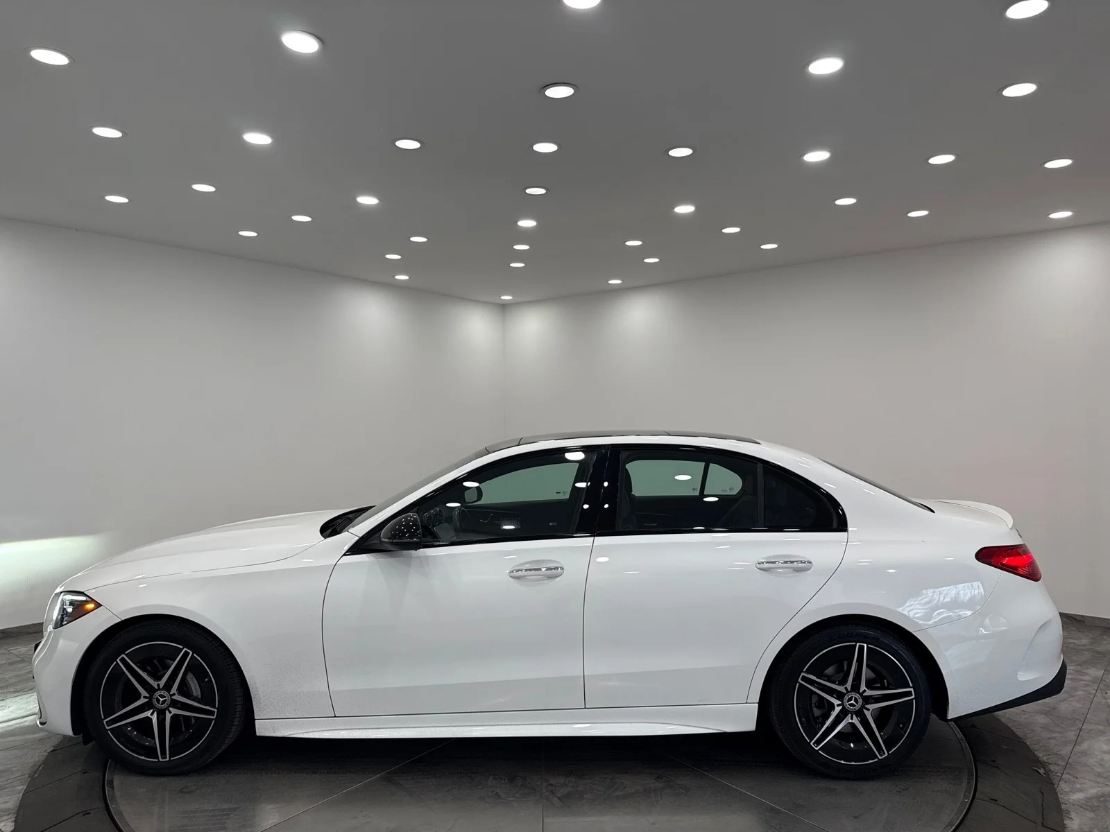 Used 2023 Polar White Mercedes-Benz C 300 4MATIC® SEDAN image 5