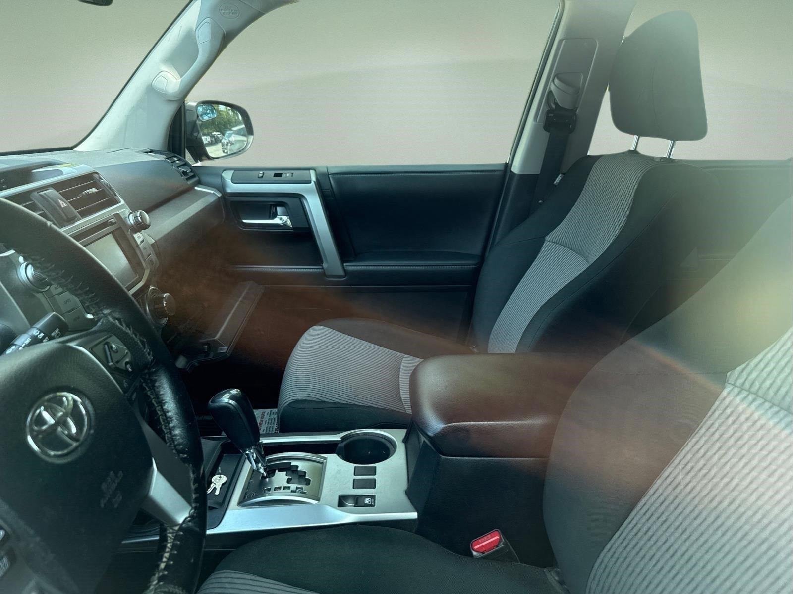 Used 2019 Midnight Black Metallic Toyota SR5 image 6
