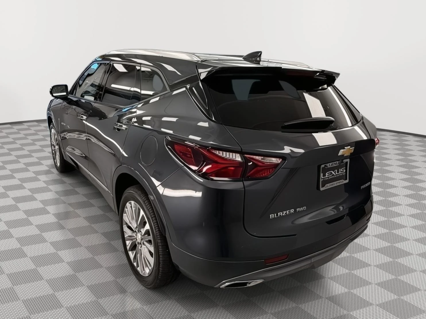 Used 2021 Iron Gray Metallic Chevrolet Premier image 4