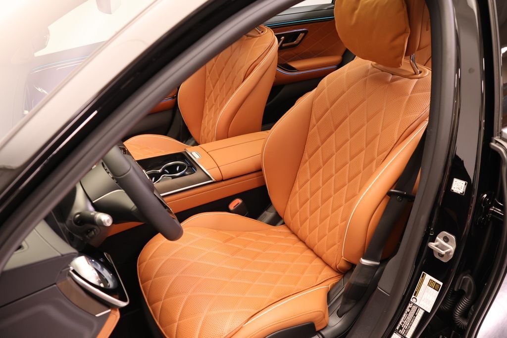 New 2027 Black Mercedes-Benz S 580 image 37