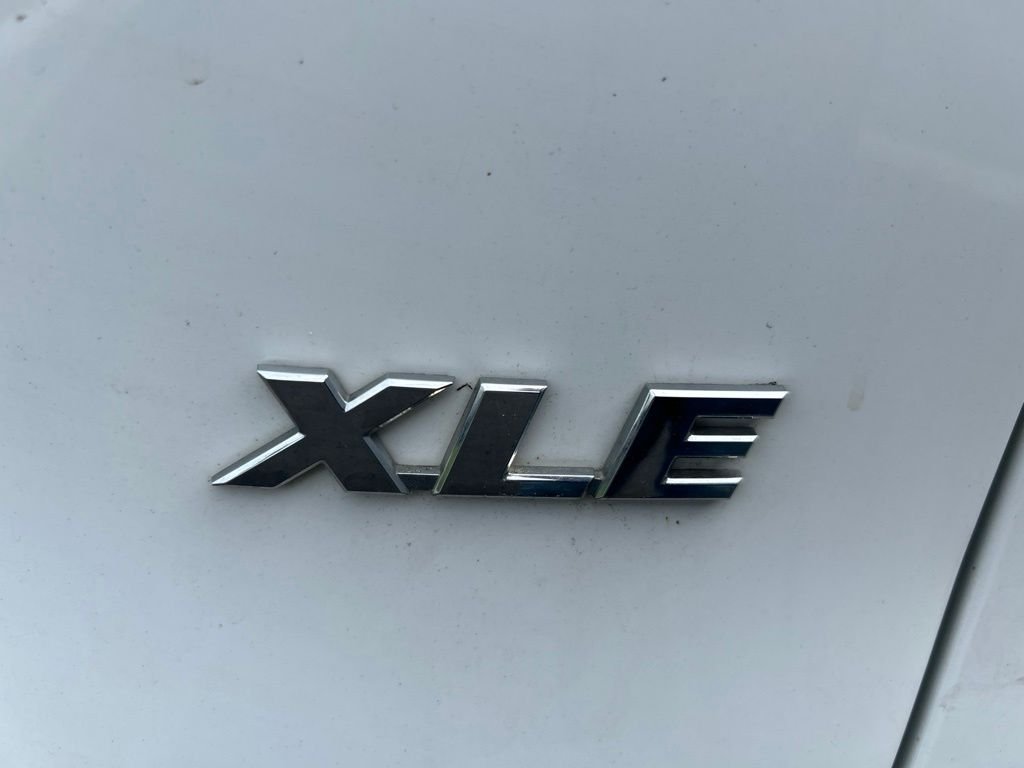 Used 2024 White Toyota XLE image 5