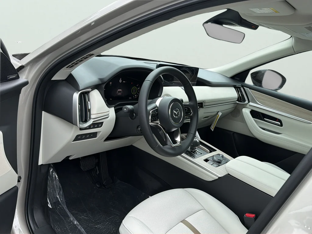 New 2026 Platinum Mazda 3.3 Turbo S Premium Sport AWD image 9