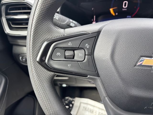 Used 2025 White Chevrolet LT image 22