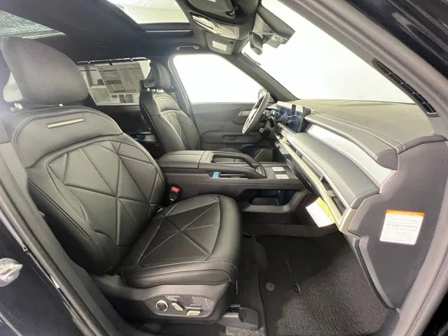 New 2027 Black Kia SX image 42