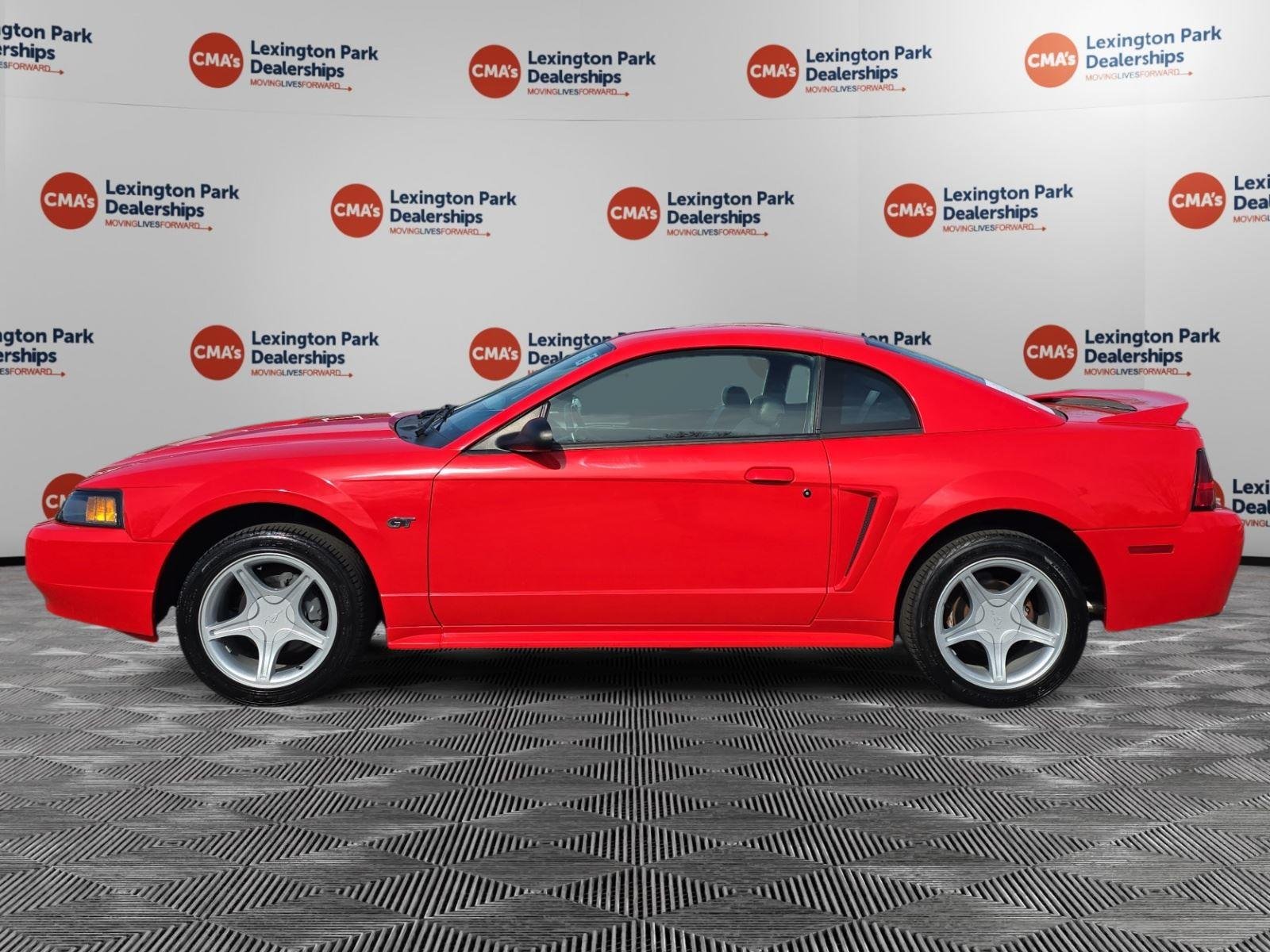 Used 2000 Laser Red Ford GT image 4