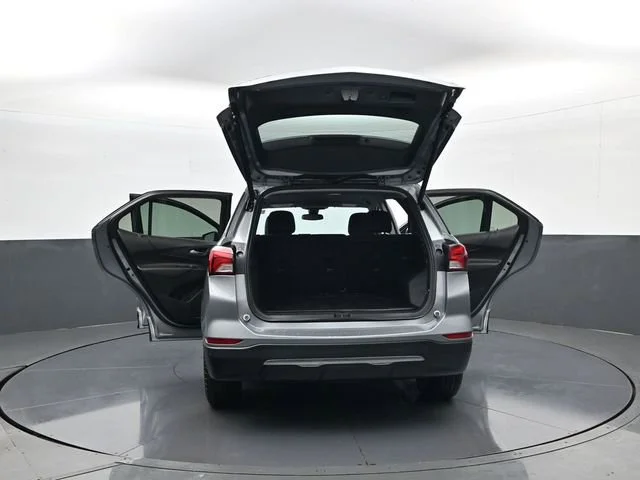2024 Chevrolet Equinox LT - Photo 32