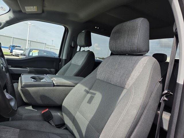 Used 2023 Iconic Silver Metallic Ford XLT image 13