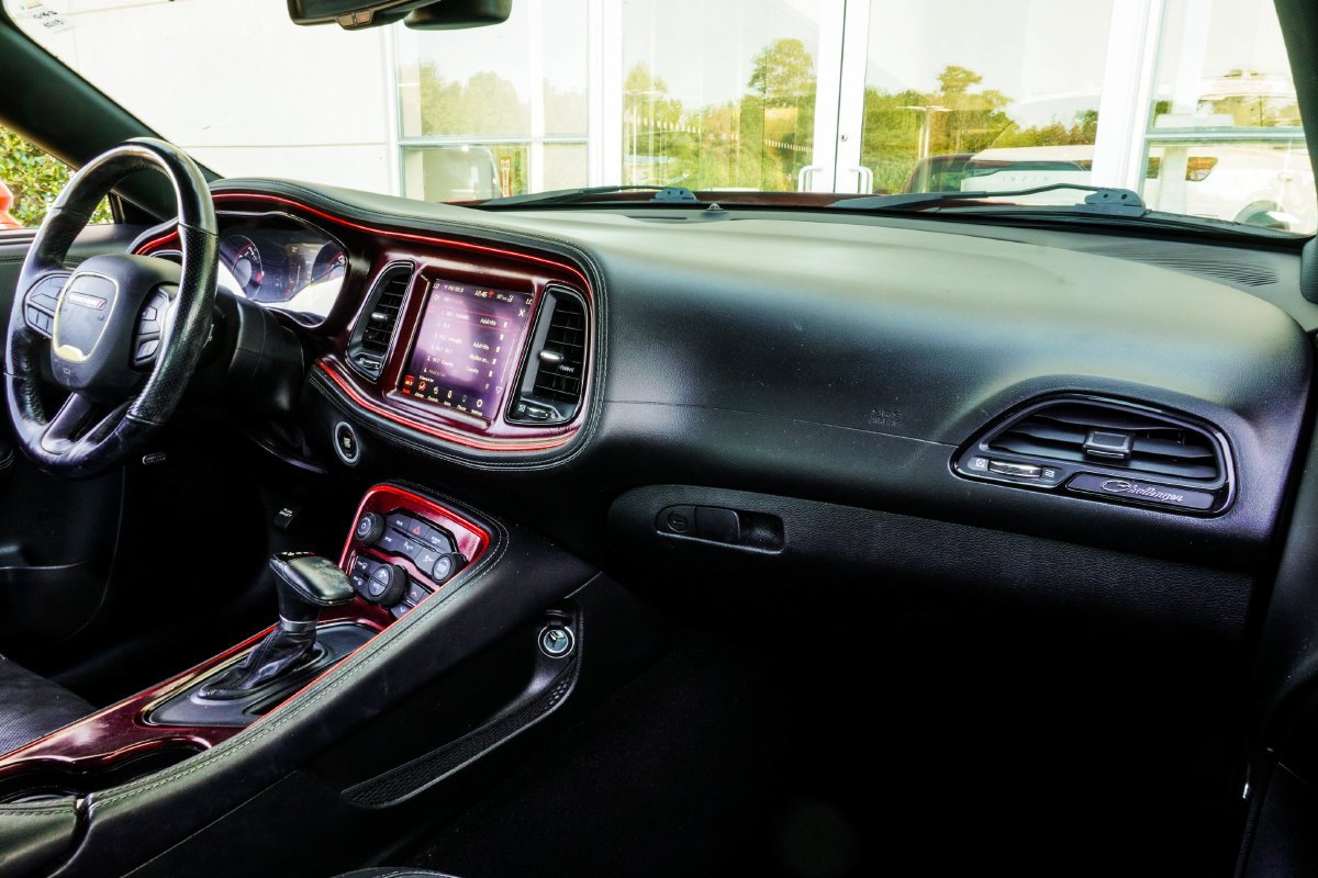 Used 2021 Orange Dodge SXT image 21