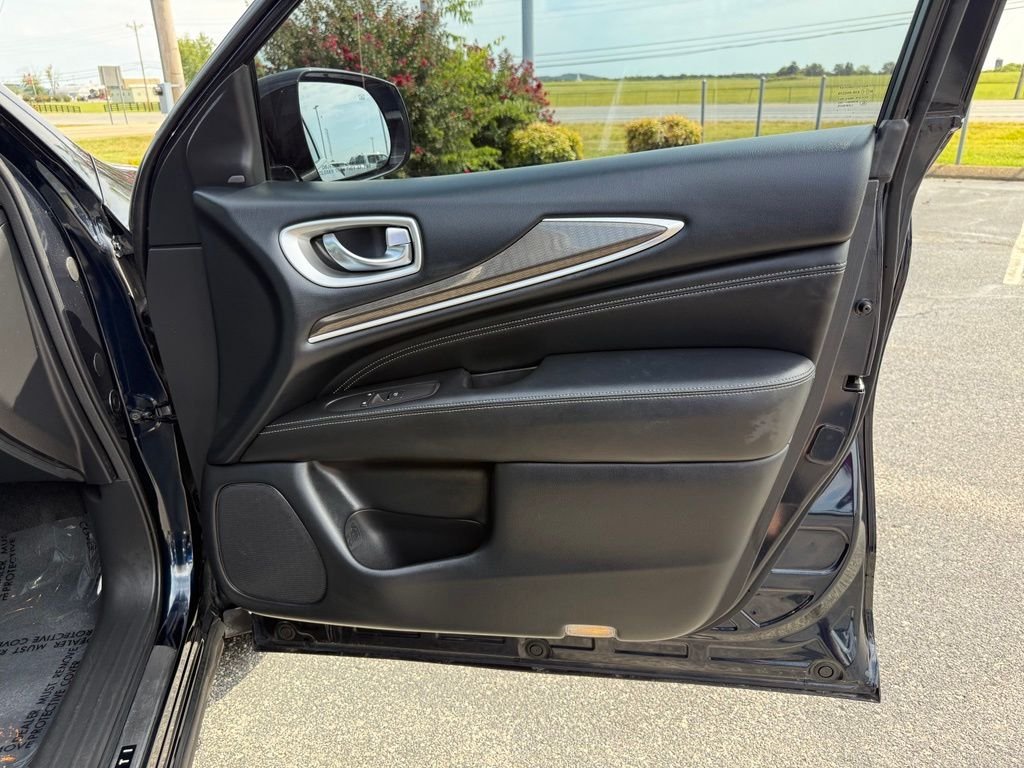Used 2020 Blue INFINITI LUXE image 30
