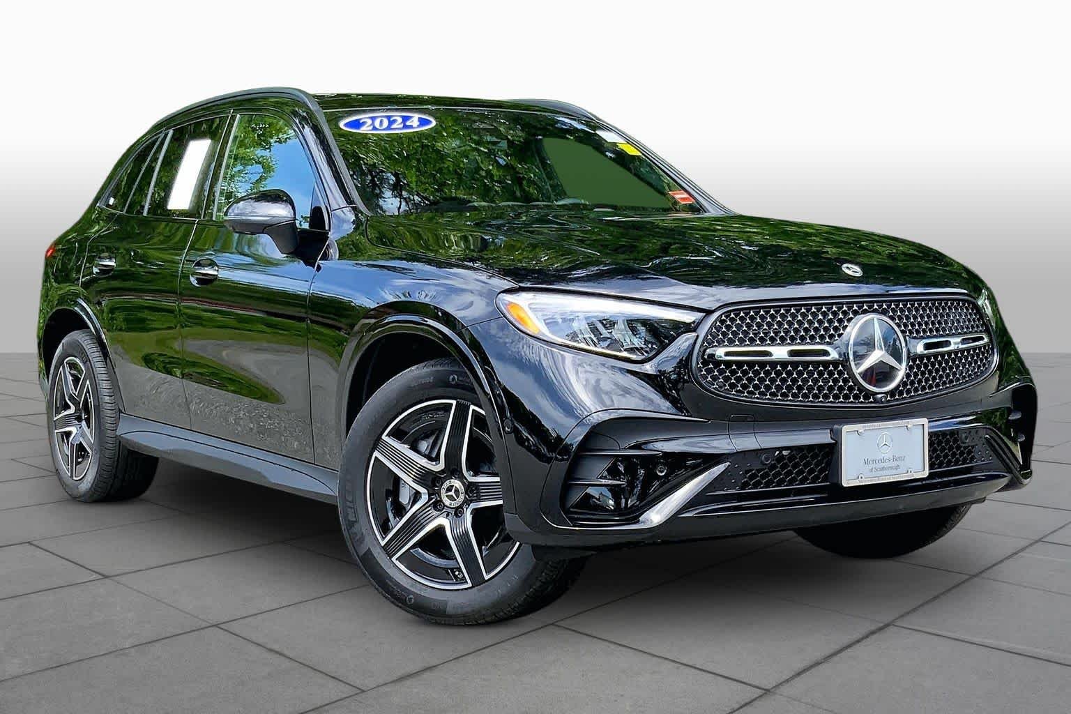 Used 2024 Black Mercedes-Benz GLC 300 image 3
