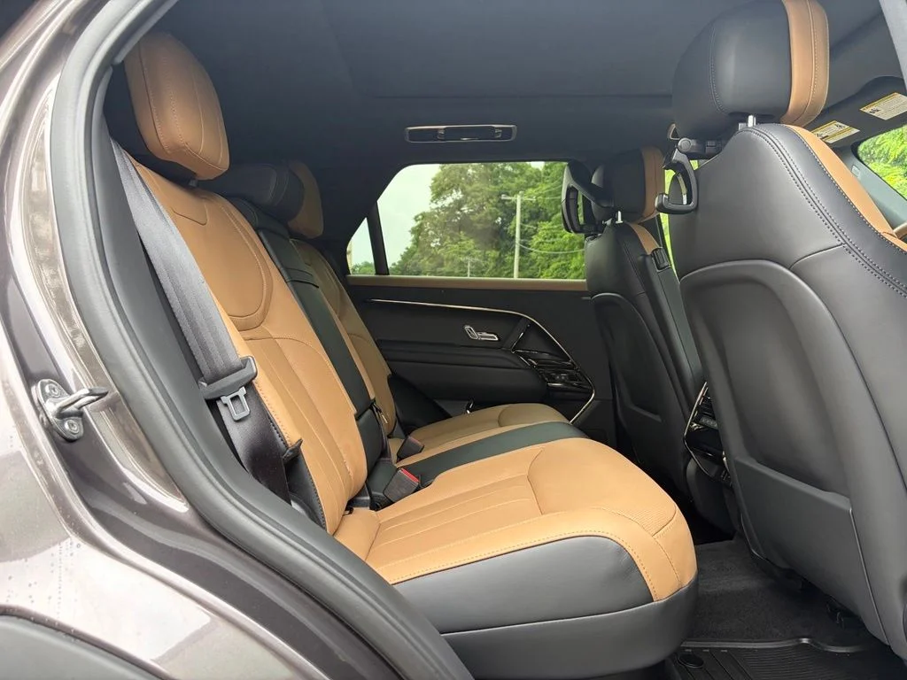 Used 2026 Gray Land Rover Dynamic SE image 20