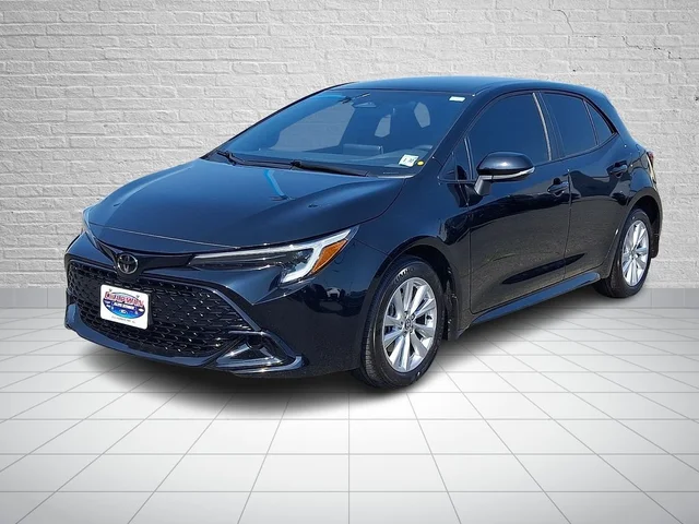 2025 Toyota Corolla Hatchback SE