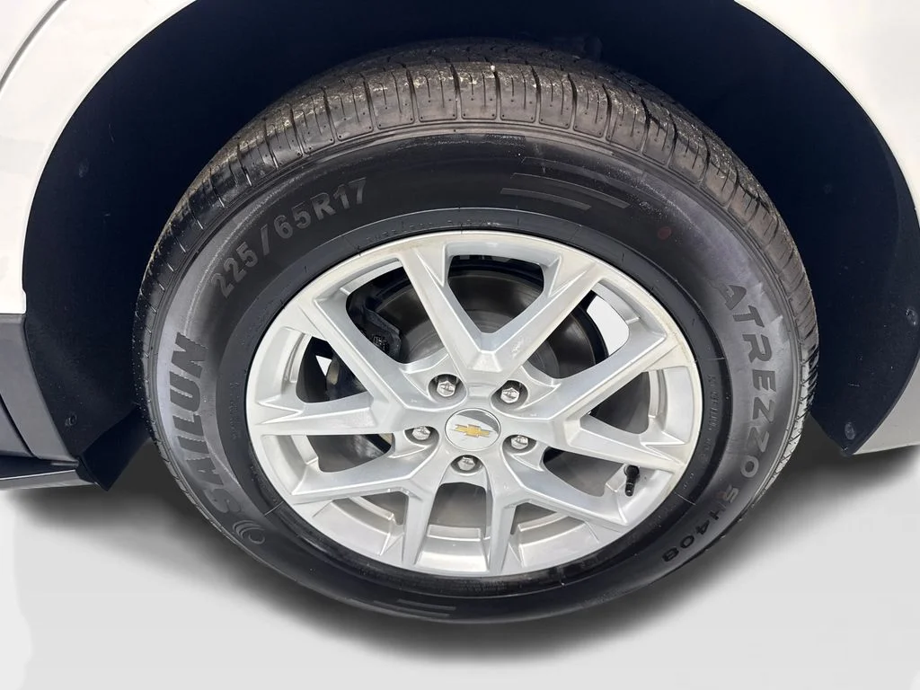 Used 2024 White Chevrolet LT image 88