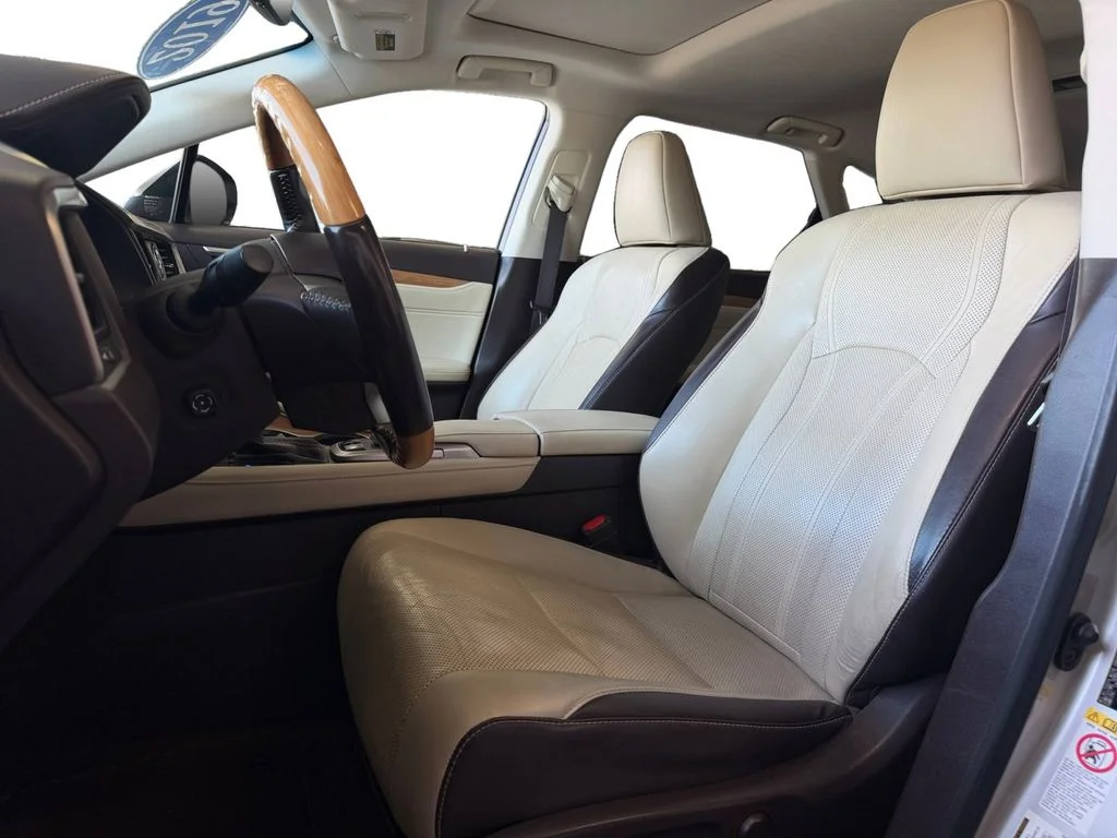 Used 2019 Beige Lexus 350L image 26