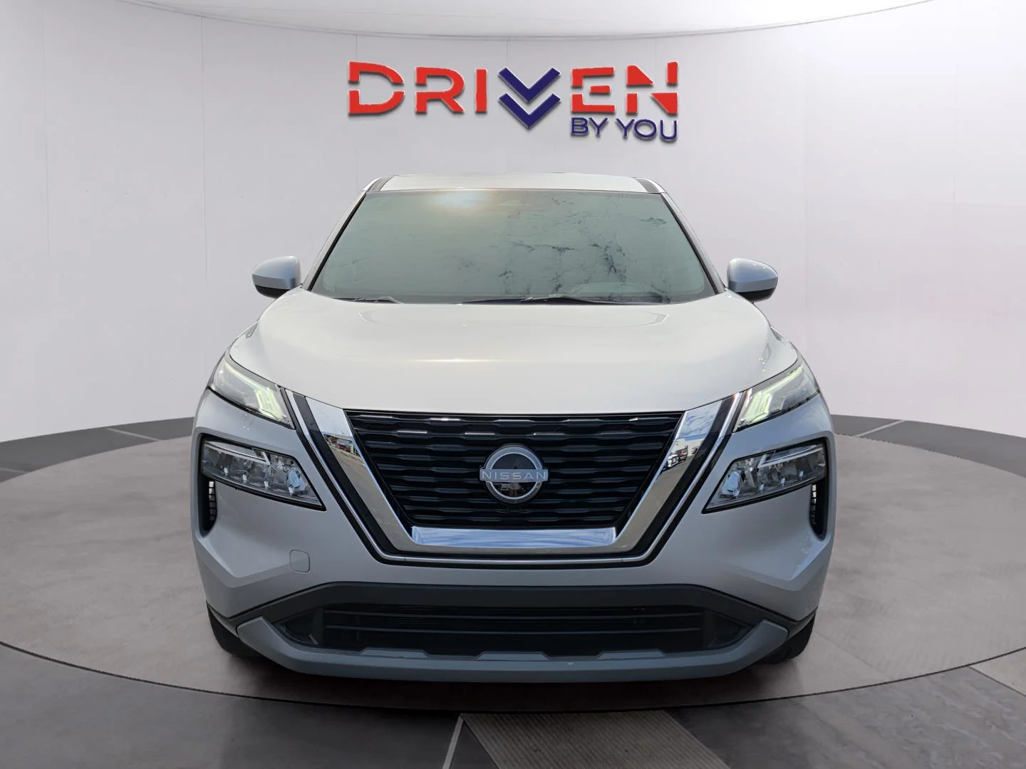 Used 2023 Brilliant Silver Metallic Nissan SV image 8