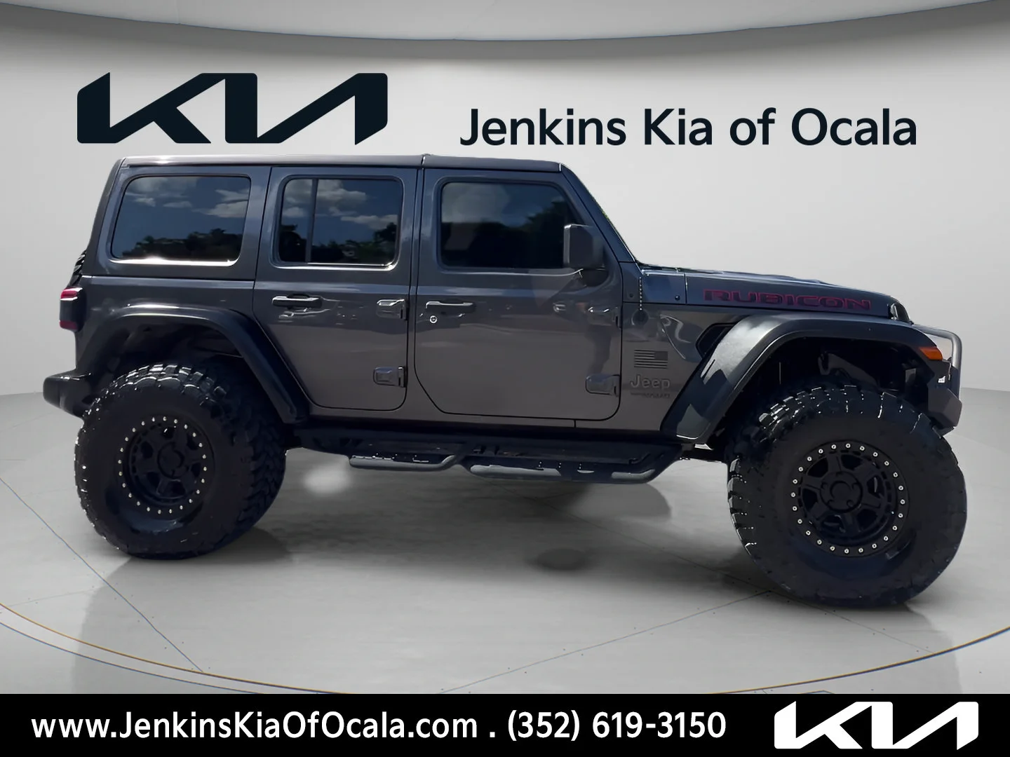 Used 2020 Granite Crystal Metallic Clearcoat Jeep Rubicon image 4