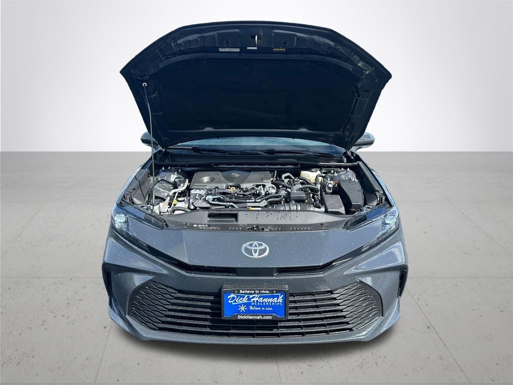 Used 2025 Underground Toyota LE image 4