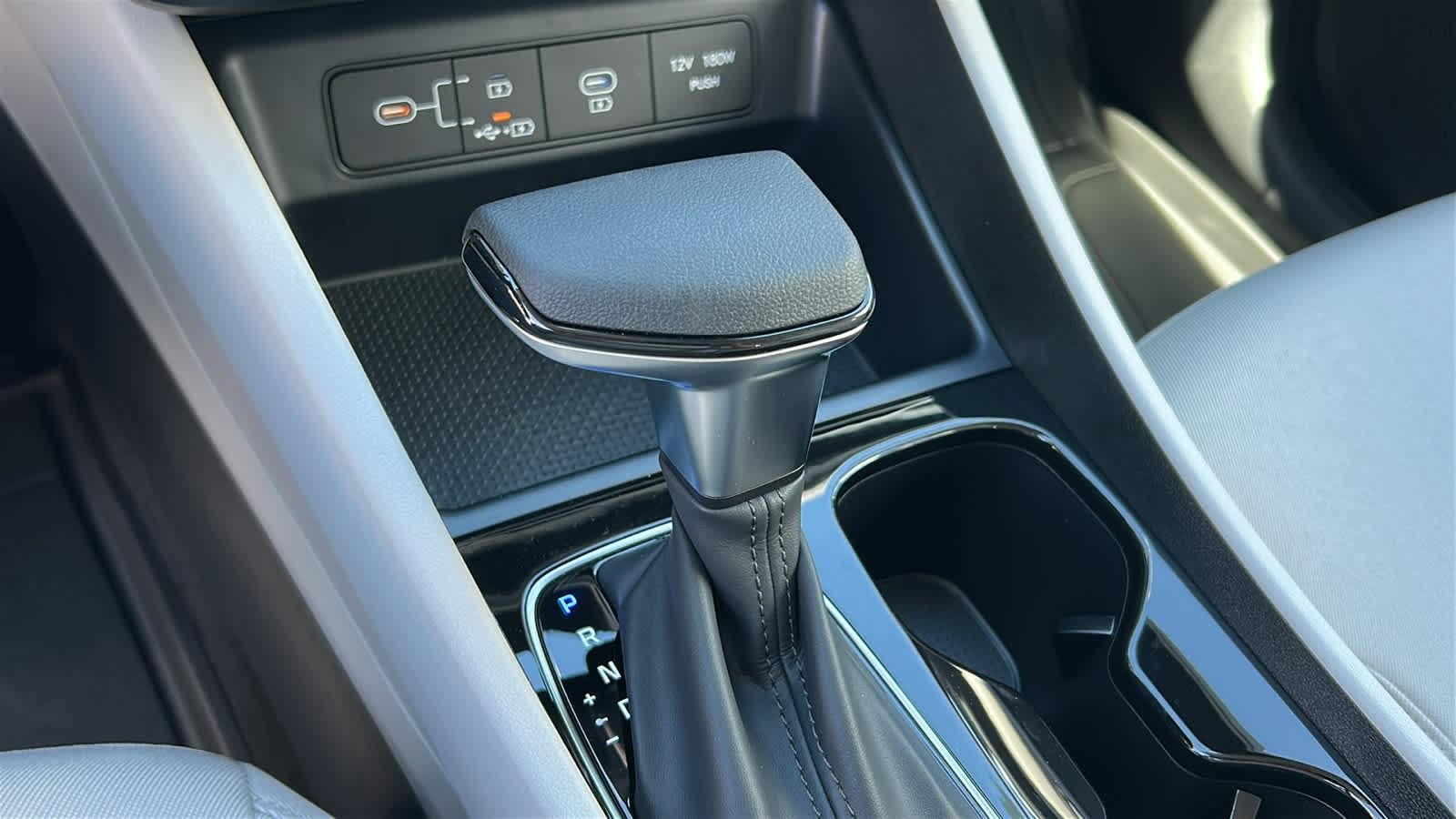 New 2026 Rockwood Green Hyundai SE AWD image 43