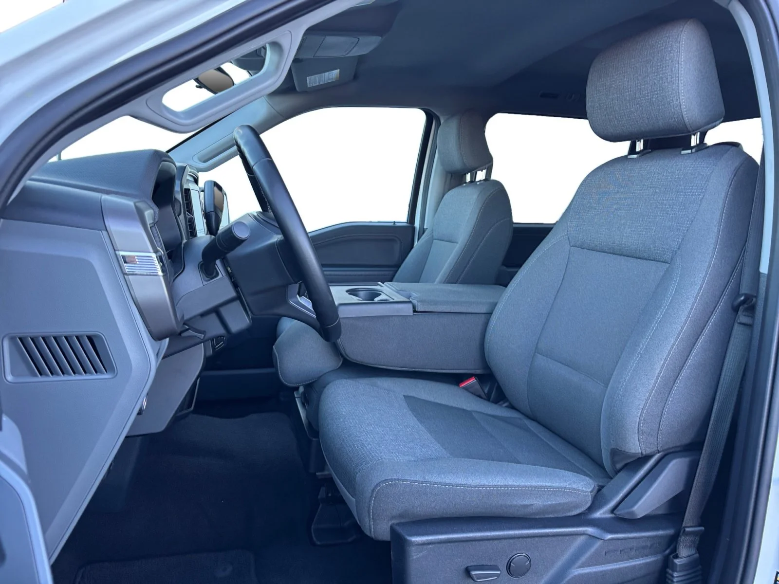 Used 2025 White Ford XLT image 10