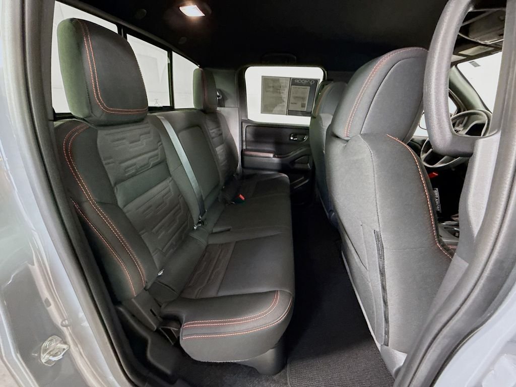 Used 2025 Boulder Gray Pearl Nissan PRO-4X image 5