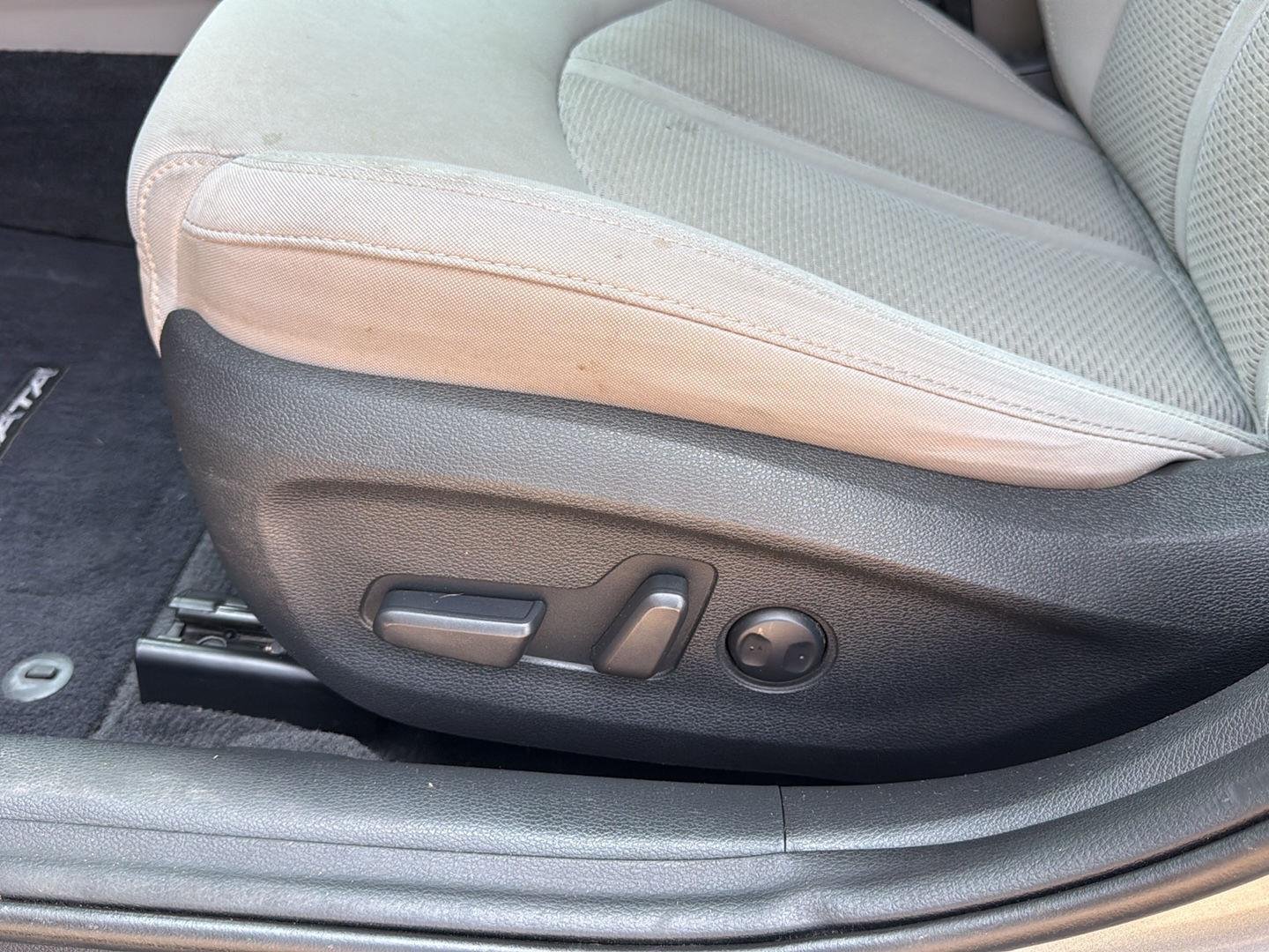 Used 2019 Machine Gray Hyundai SEL image 13