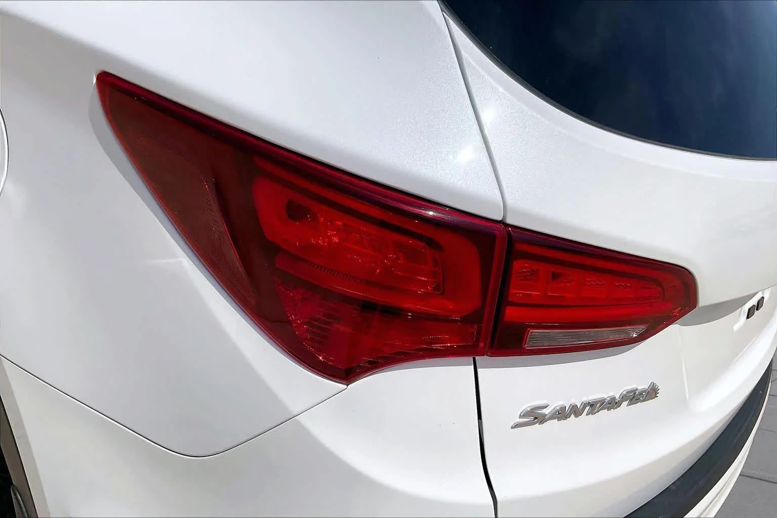 Used 2017 Frost White Pearl Hyundai 2.4L image 27