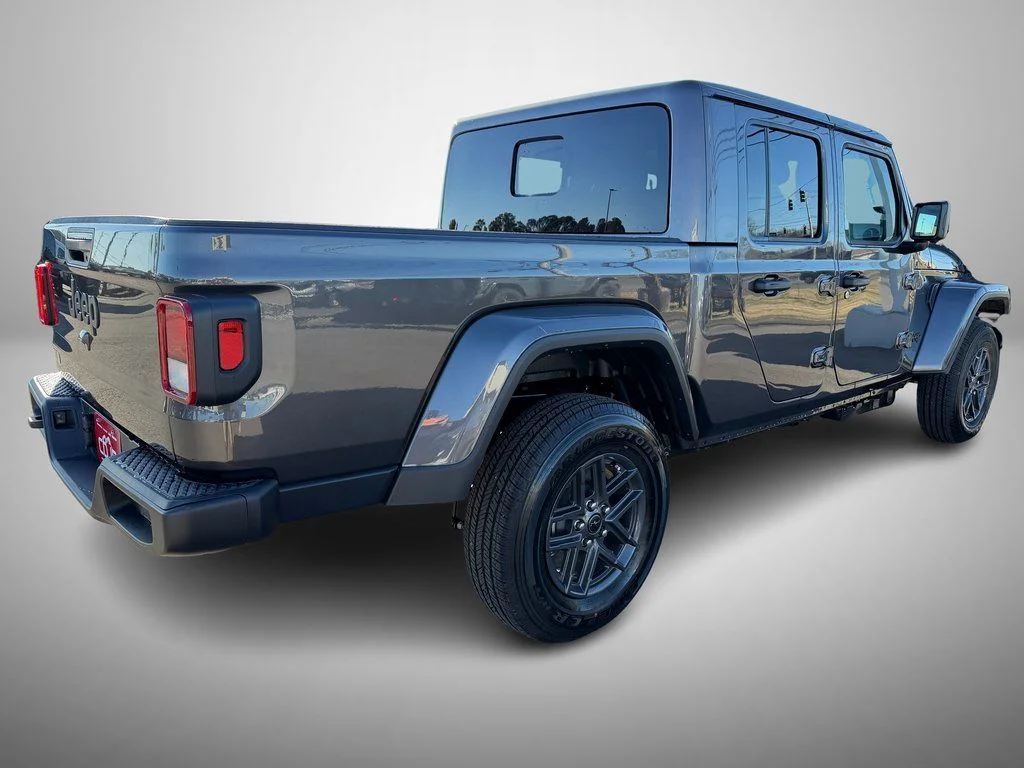 New 2026 Granite Crystal Metallic Clear-Coat Exterior Paint Jeep Sport S image 3