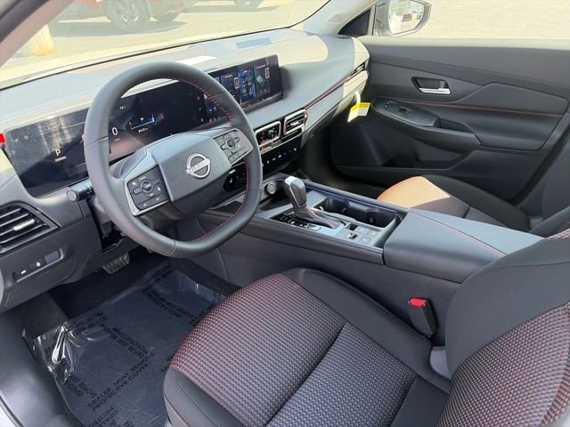 New 2026 Aspen White TriCoat / Super Black Two-tone Nissan SR image 29