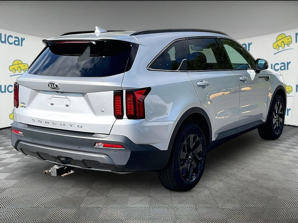 Used 2021 Sparkling Silver Kia S image 6