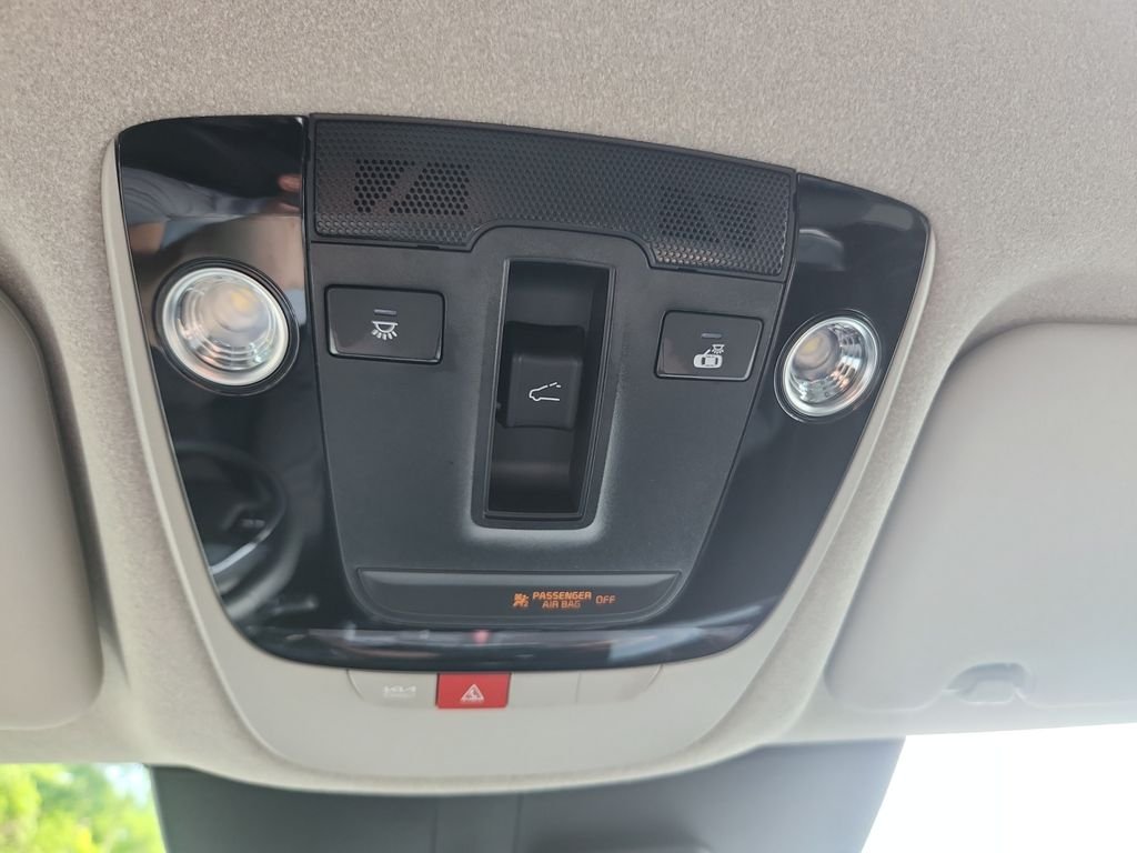 Certified Used 2023 Green Kia EX Touring image 24